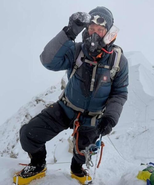 ¿De quién es la culpa a 8.000 metros? El caso Smirnov reabre el debate sobre la responsabilidad de los sherpas en el Himalaya