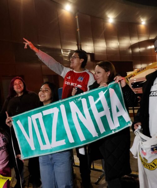 Vozinha despierta al fútbol chileno en un gran golpe de marketing
