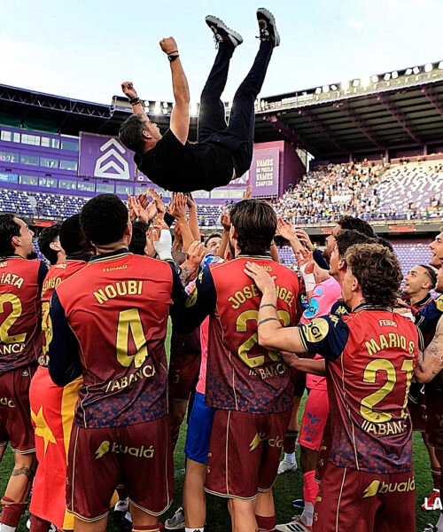 Racing, Dépor y Málaga, la ‘historia’ vuelve a Primera: «Es devolver al club donde lo han visto mis padres y abuelos»