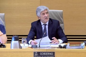 Última hora de la entrada de inmigrantes a Ceuta, en directo | Marlaska defiende el retorno de los migrantes “que no cumplan las condiciones para quedarse”