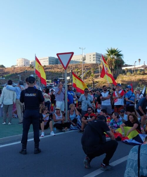 Actualidad de la entrada de inmigrantes a Ceuta – 29 de agosto de 2026 | Unos 200 manifestantes realizan una sentada en la zona de El Tarajal al grito de “Ceuta no se vende”