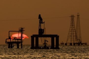 Trump y el petróleo venezolano, un “acuerdo” con demasiados cabos sueltos