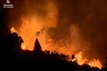 Controlado el incendio de Culla y mejora la situación en Serra d’en Galcerán