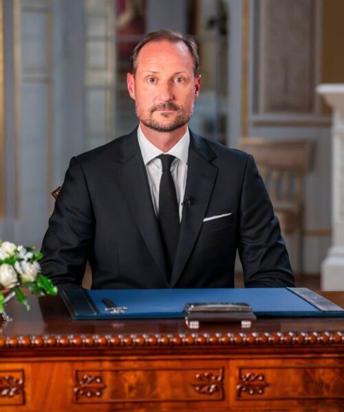 Haakon VIII de Noruega llama a defender la libertad “incluso con la vida” en su primer discurso como rey