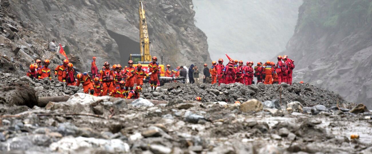 China impone la ley del silencio en Tíbet tras la catástrofe del Himalaya