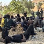 Las fuerzas de seguridad de Marruecos frenan una tentativa de entrada en Ceuta de cientos de migrantes subsaharianos, en imágenes