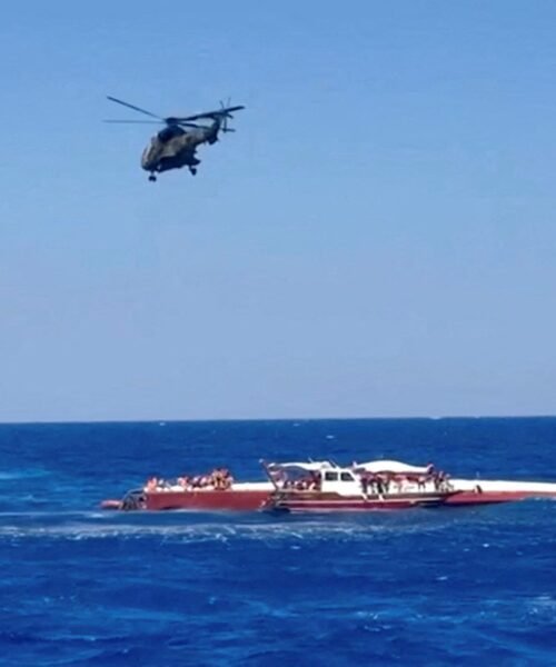 Al menos ocho muertos tras el naufragio de un barco con 267 personas frente al norte de Chipre