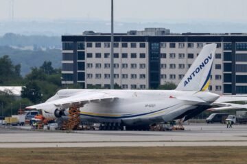 La policía alemana desactiva un dron bomba que cayó junto a un avión de carga ucranio en el aeropuerto de Leipzig