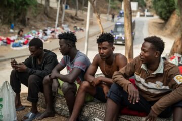 Última hora de la entrada de inmigrantes a Ceuta, en directo | Sánchez reúne por videoconferencia a sus ministros por la crisis de Ceuta