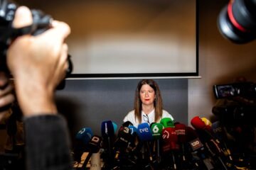 El primer juez del ‘caso Leire Díez’ acepta que la Audiencia Nacional se quede con la investigación