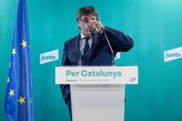 Las dudas con Puigdemont y la pérdida de influencia diluyen a Junts en el final de la legislatura
