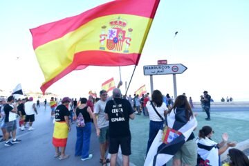 Última hora de la entrada de inmigrantes a Ceuta, en directo | Expulsados otros cuatro marroquíes por lesionar a tres guardias civiles en Ceuta