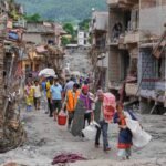 Nepal eleva a dos los españoles localizados tras la devastadora riada con más de 600 muertos
