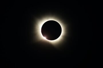 Actualidad del eclipse solar en España – 12 de agosto 2026 | El eclipse finaliza sobre el Atlántico