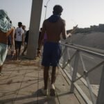 Las patrullas vecinales alientan brotes de violencia contra los inmigrantes en barrios de Ceuta