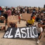 Última hora de la entrada de inmigrantes a Ceuta, en directo | Un sindicato de la Policía pide ampliar la plantilla estable de agentes en Ceuta y denuncia el “bloqueo” de la Delegación del Gobierno