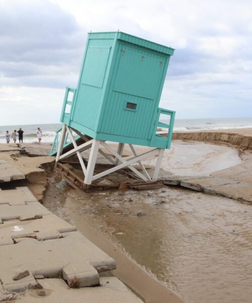 Las lluvias torrenciales provocan inundaciones en Torredembarra y El Vendrell y dejan un herido crítico