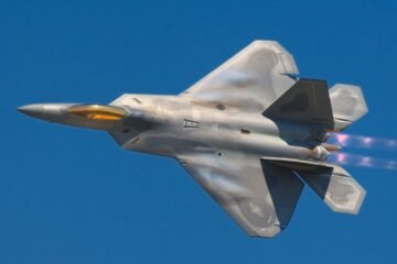 China desarrolla una IA para que sus misiles reconozcan las firmas térmicas de los cazas furtivos F-22 y F-35