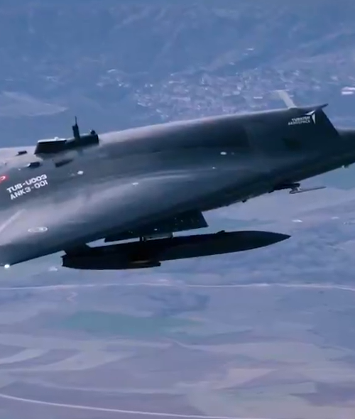 Detectan un dron furtivo a casi 800 km/h… lanzando drones en pleno vuelo