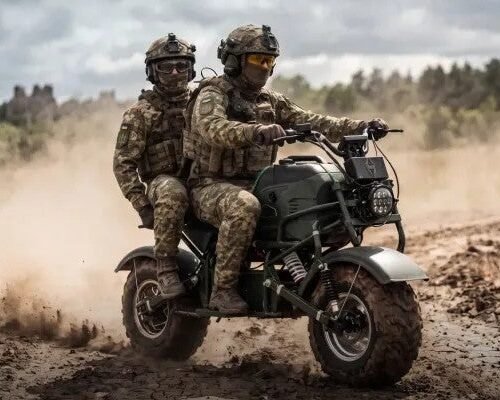 La moto eléctrica 2×2 capaz de recorrer 100 kilómetros en silencio que Ucrania ha aprobado para el combate