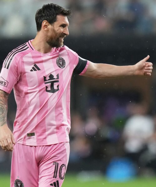 Messi negocia la compra del Eldense de Segunda División, que será su segundo club en España