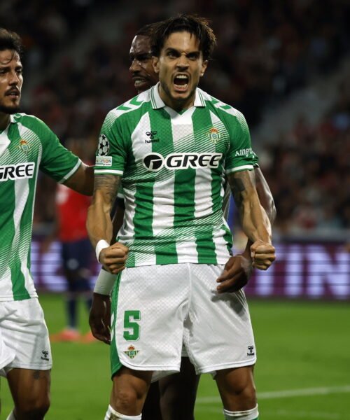 El Betis regresa a la Champions por la puerta grande, pero el Villarreal tampoco carbura en Europa