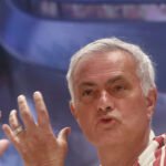Mourinho: «Estaba atento por si tenía que intervenir como Ministro de la Paz entre Tchouaméni y Valverde, pero no he hecho nada»
