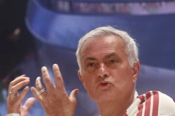 Mourinho: «Estaba atento por si tenía que intervenir como Ministro de la Paz entre Tchouaméni y Valverde, pero no he hecho nada»