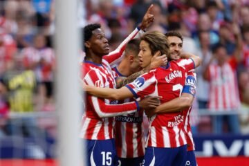 El Atlético golea a Osasuna y recupera su juego antes del derbi
