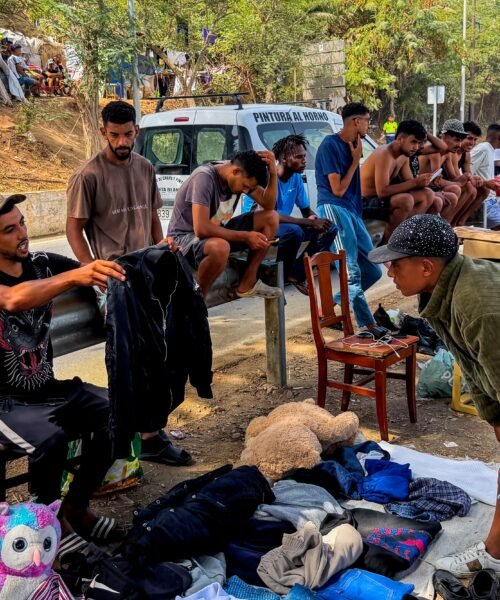 Última hora de la entrada de inmigrantes a Ceuta, en directo | La UE planea un sistema de alerta temprana para crisis como la de Ceuta y asegura que España “ha hecho un buen trabajo”