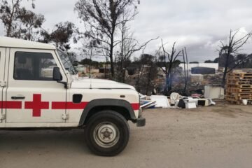 Muere un inmigrante en el incendio de un asentamiento chabolista en Palos de la Frontera (Huelva)