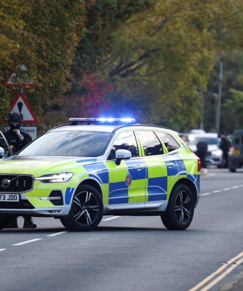La policía británica detiene a cinco sospechosos por manejar explosivos cerca de la base militar aérea de Fairford
