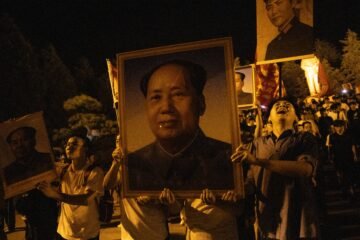 Los jóvenes chinos buscan respuestas en Mao Zedong, medio siglo después de su muerte