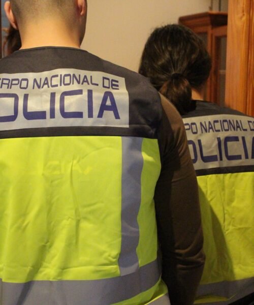 Detenidos cuatro hombres por agredir sexualmente en grupo a la exnovia de uno de ellos