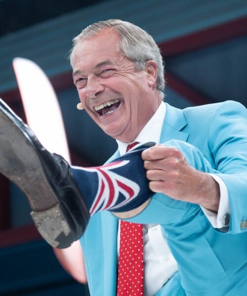 La policía británica investiga otro caso de corrupción que acorrala al ultraderechista Farage