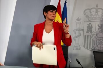 Acampada en Sol por la vivienda, en directo | El Congreso examina a la ministra Rodríguez tras los nuevos decretos y las protestas por la vivienda