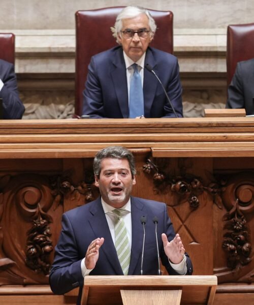 El Parlamento portugués rechaza la moción de censura de la ultraderecha contra el Gobierno