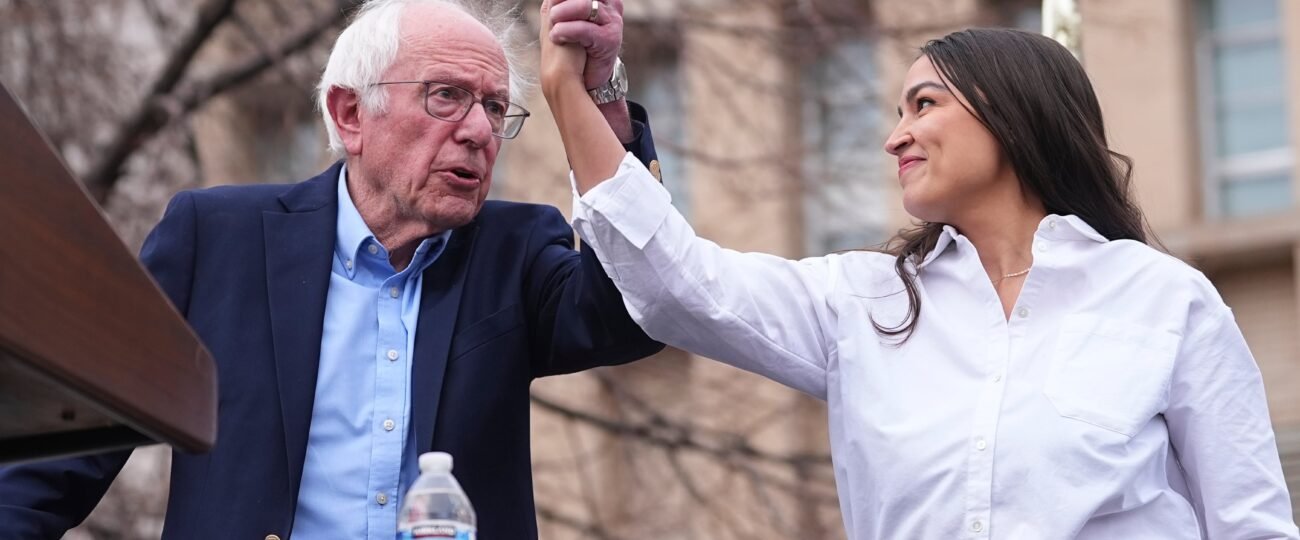 Sanders, Ocasio-Cortez y casi 30 congresistas reclaman a Trump que no interfiera en las elecciones de Brasil