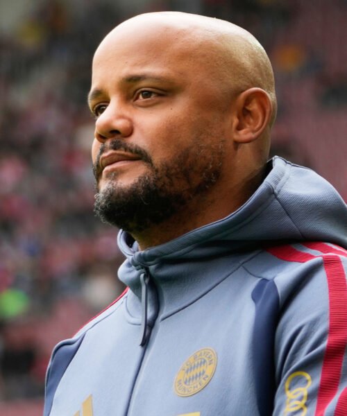 Kompany está estable tras desplomarse durante un entrenamiento pero tardará semanas en recuperarse «y no días»