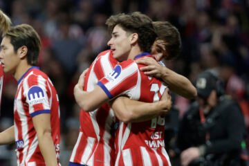 Julián Álvarez volvió a marcar… y pidió perdón: «Mis palabras durante el Mundial fueron una equivocación»