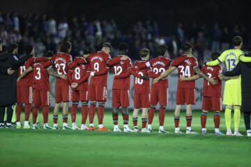 El Sevilla vence en una jornada de Copa marcada por la tristeza de la tragedia de Urda