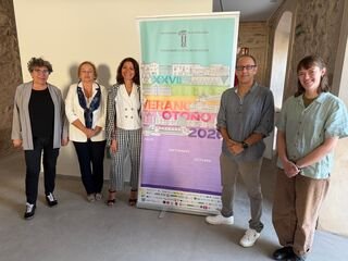 UEx convierte Fregenal en aula al aire libre de pintura de paisaje, junto a Eloise Gillow