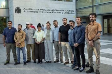 Absueltos 11 activistas de Greenpeace por una protesta pacífica contra un buque cargado de gas de EE UU en Sagunto