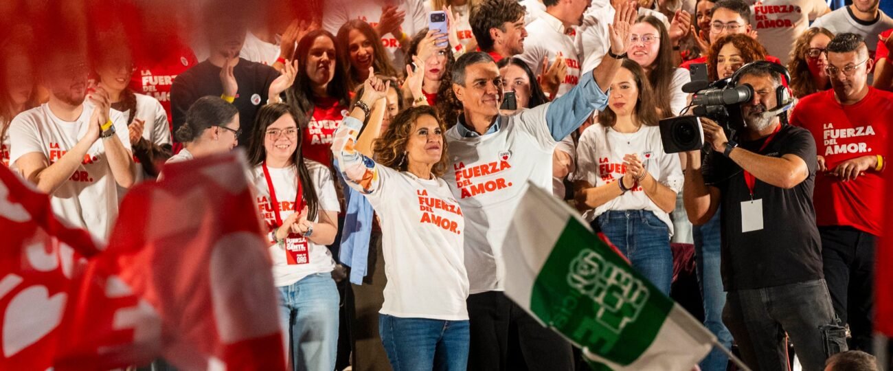 Sánchez reivindica “la España de Lorca” frente a la “involución” del PP y Vox