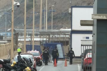 El desalojo de la playa de El Trampolín dispara los “regresos voluntarios” en Ceuta: 900 retornos en un día