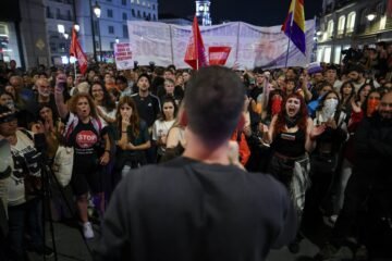 Reacciones a los decretos de vivienda y las acampadas | El Sindicato de Inquilinas seguirá en Sol: “Nuestra presencia será menor, pero no vamos a desaparecer”
