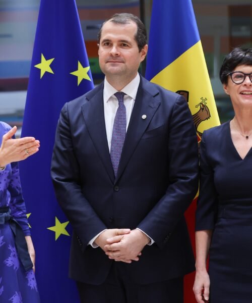 Bruselas presiona a las capitales para lanzar la gran ampliación de la UE