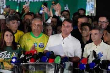 Flávio Bolsonaro huye a Estados Unidos tras su derrota electoral ante Lula
