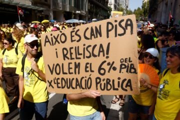 La Asamblea Educativa acuerda hacer huelga el 26 de noviembre y seguir con los paros