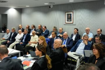 La Fiscalía reduce su petición de penas en el primer juicio del ‘caso Lezo’